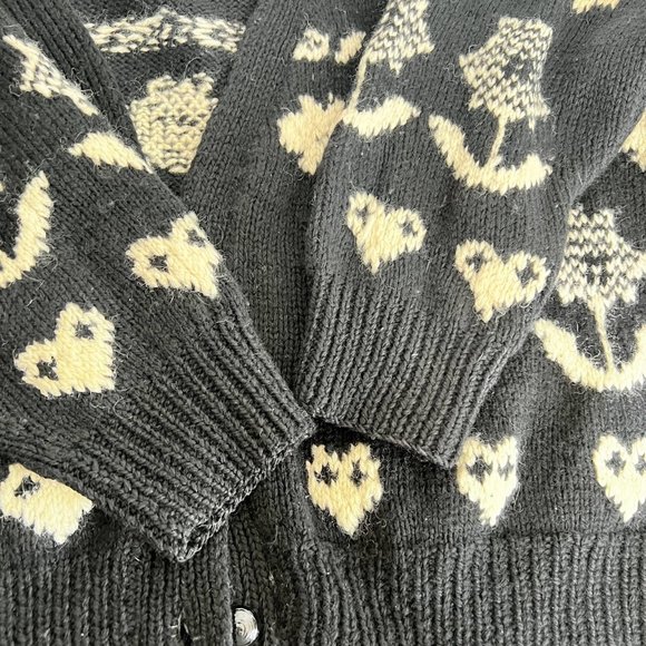 Vintage 100% Wool Hand Knit Cardigan Hearts/Flowers Bordado - L - Picture 5 of 6